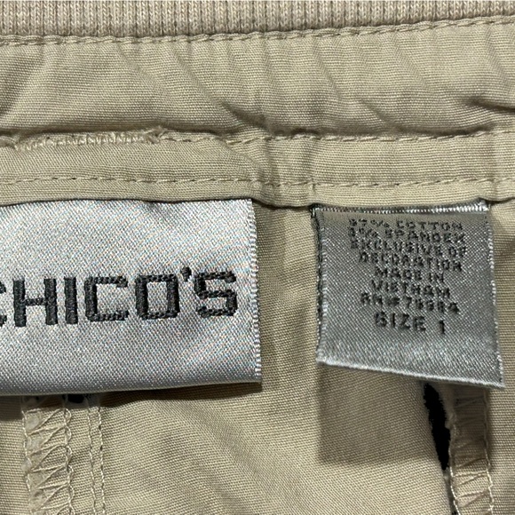 Chico’s Light Khaki Cargo Pants with a stretch waist - Picture 3 of 10
